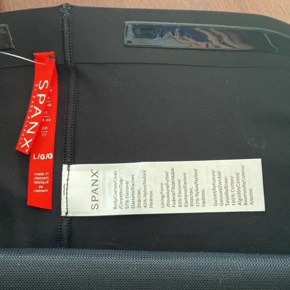 NWT Spanx high waisted shaper shorts - Picture 7 of 9